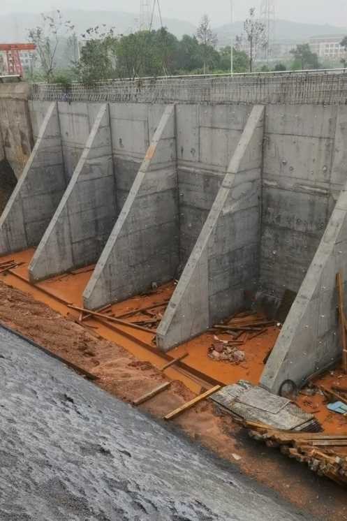阳泉郊区锚杆式挡土墙